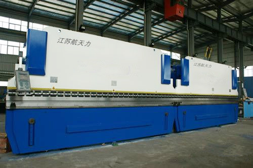 6雙機(jī)聯(lián)動(dòng)折彎?rùn)C(jī).jpg