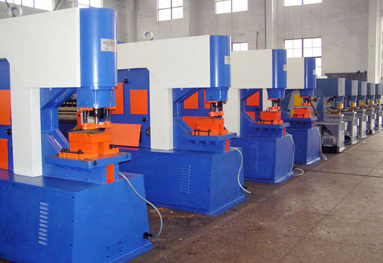 4聯(lián)合沖剪機(jī).jpg